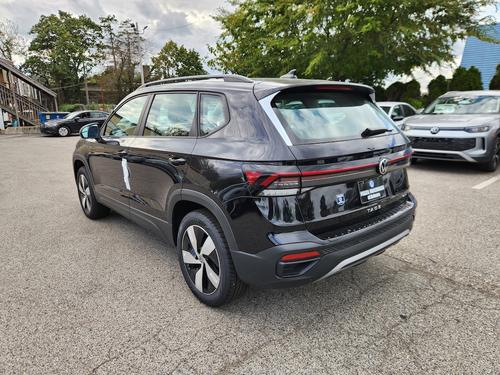 New 2025 Volkswagen Taos 1.5T S SUV