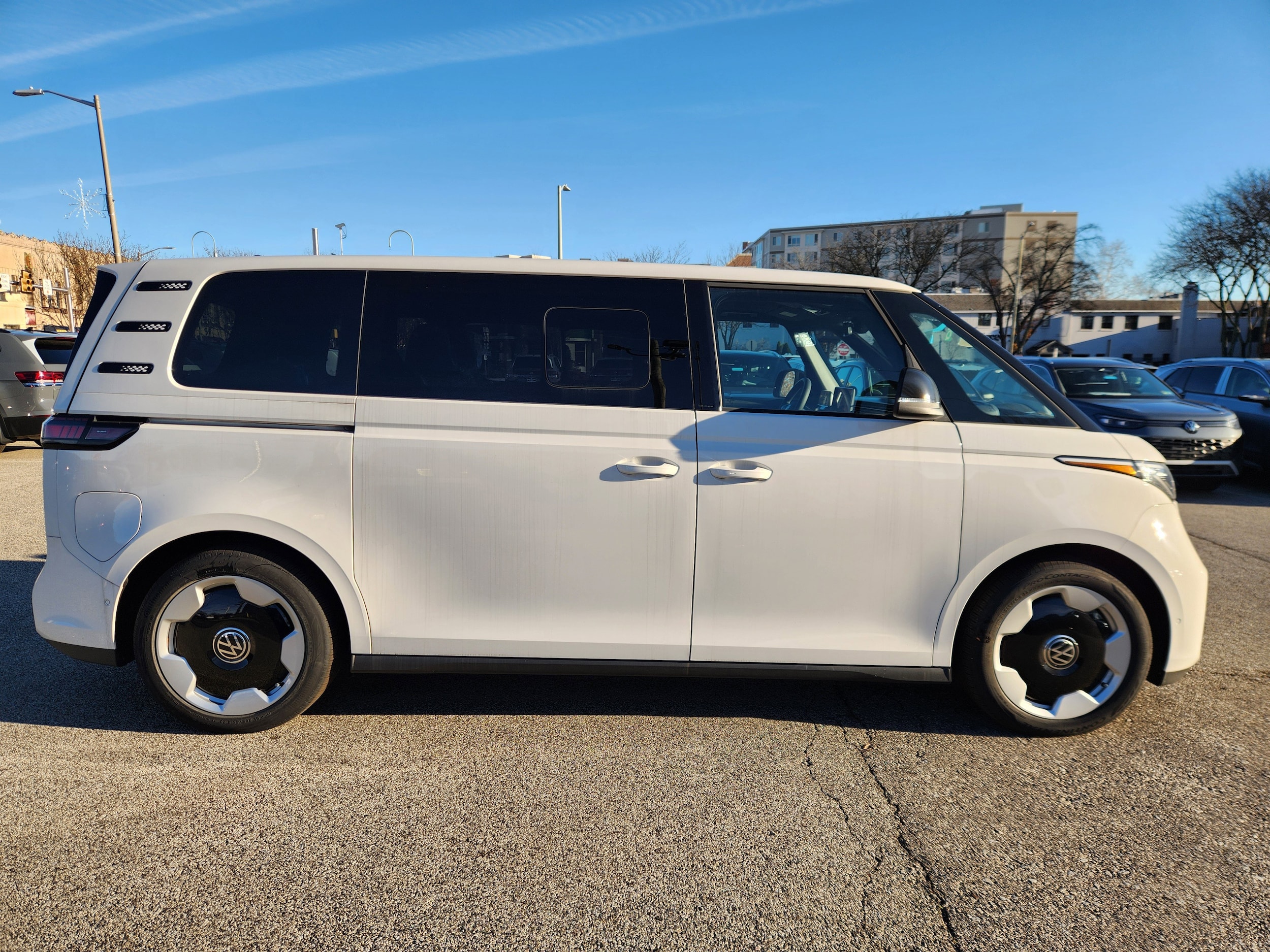 2025 Volkswagen ID. Buzz PRO S - Photo 6