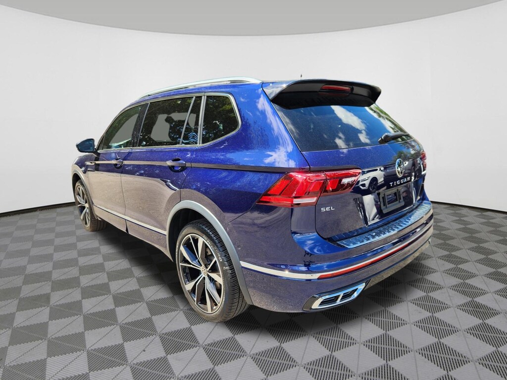 Used 2024 Volkswagen Tiguan 2.0T SEL R-Line SUV