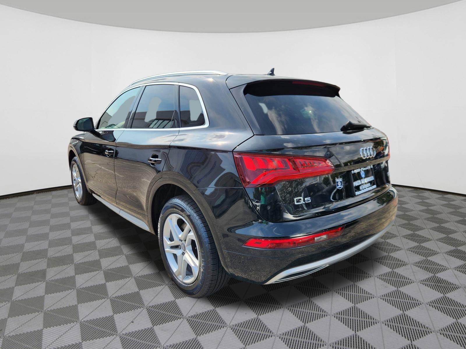 2018 Audi Q5 2.0T Premium Plus photo 3
