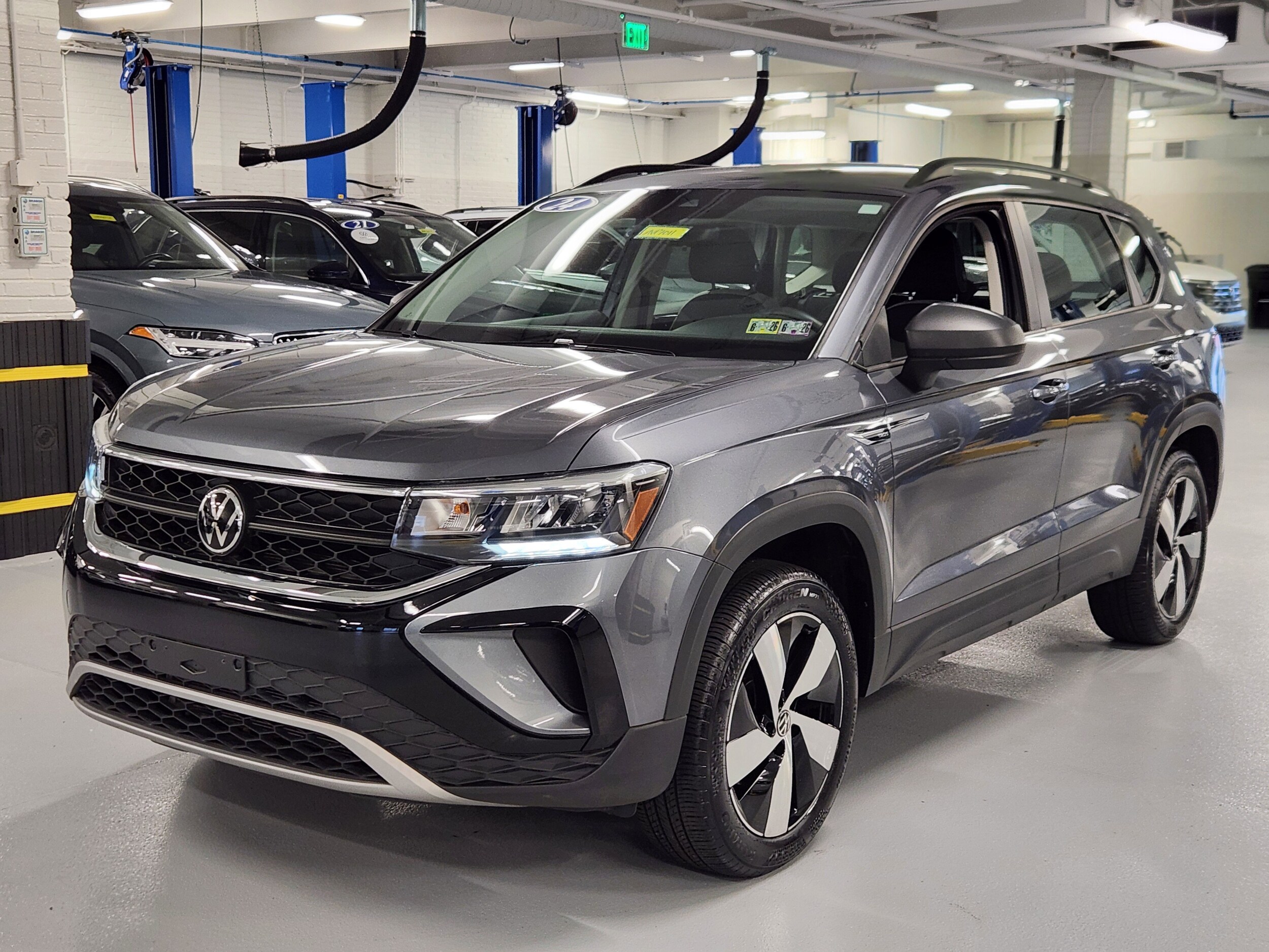 2024 Volkswagen Taos S photo 2