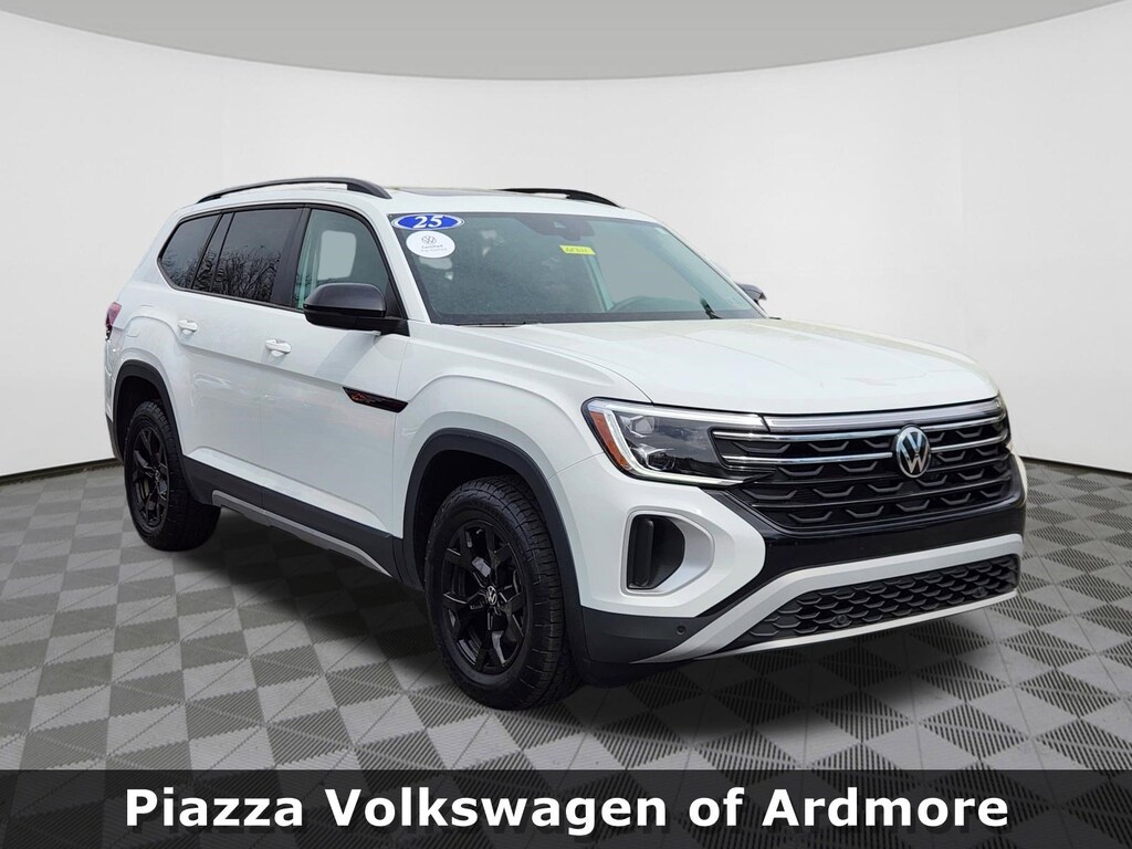 Certified 2025 Volkswagen Atlas 2.0T Peak Edition SUV