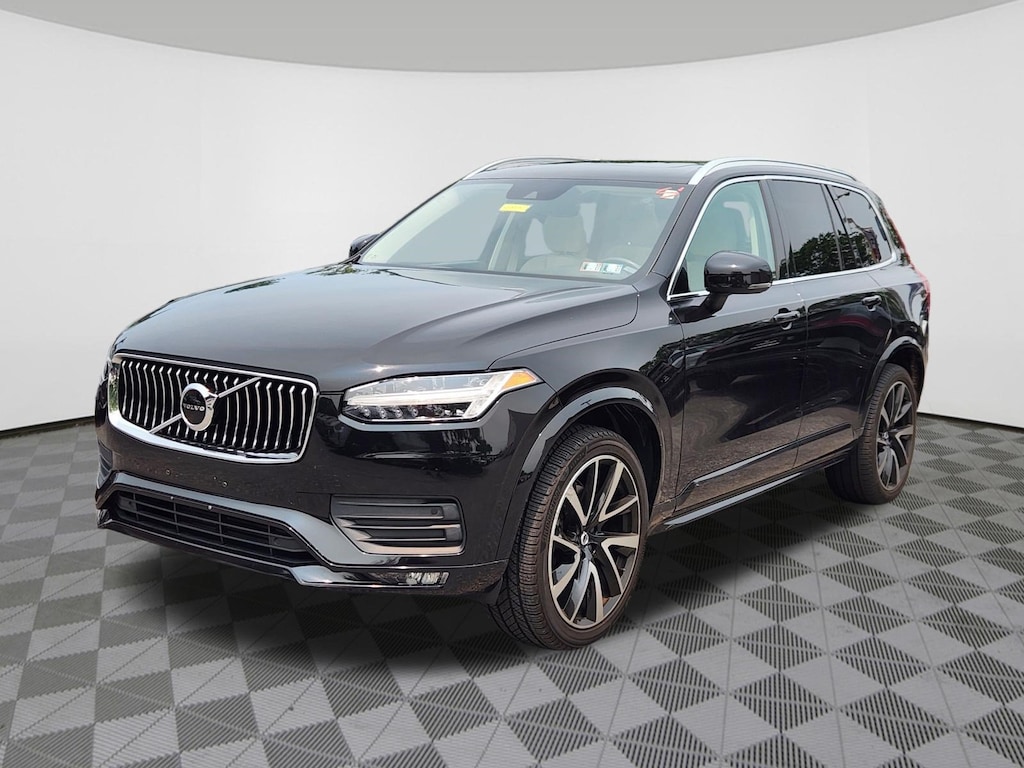 Used 2020 Volvo XC90 T6 Momentum 6 Passenger SUV