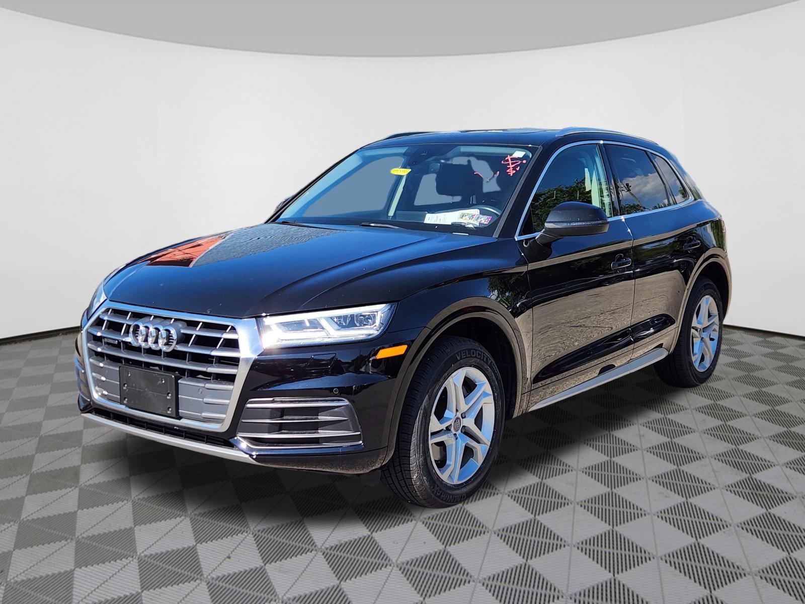 2018 Audi Q5 2.0T Premium Plus photo 2