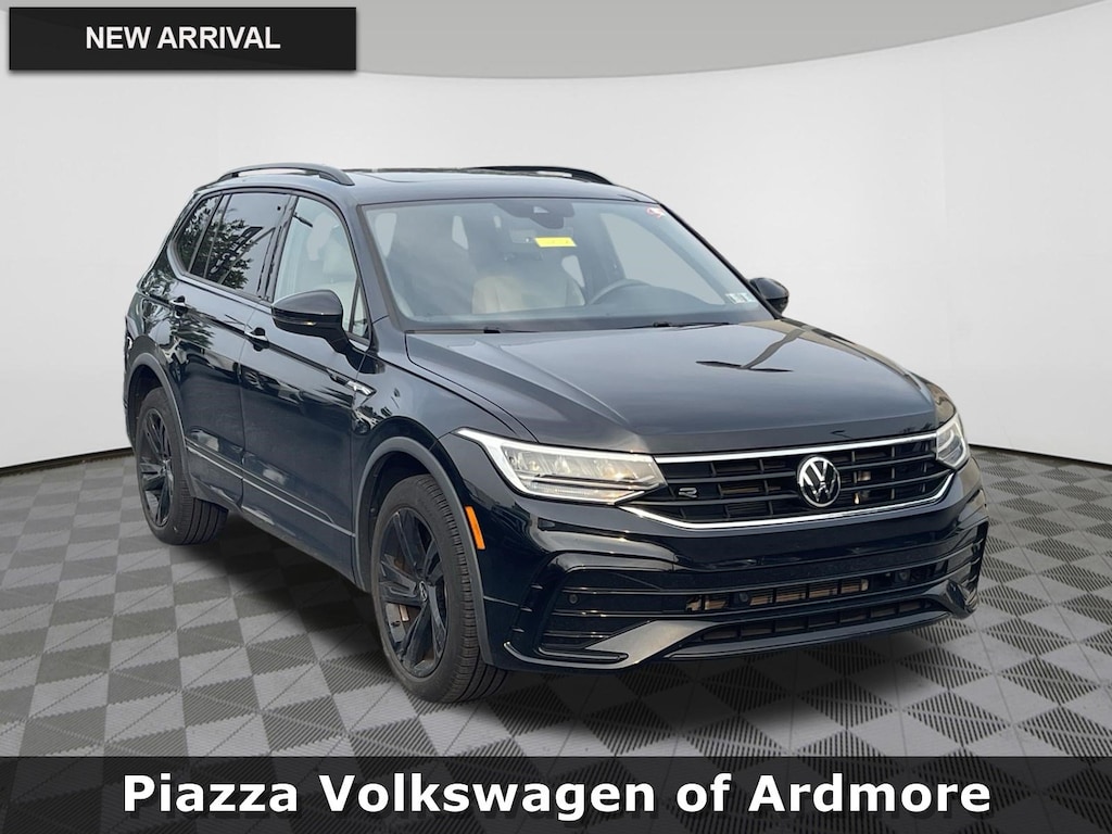 Certified 2023 Volkswagen Tiguan 2.0T SE R-Line Black SUV