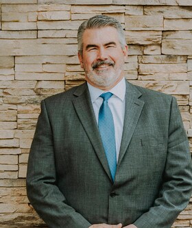 Staff member Bruce Hendrixson from ID_ae288410591e