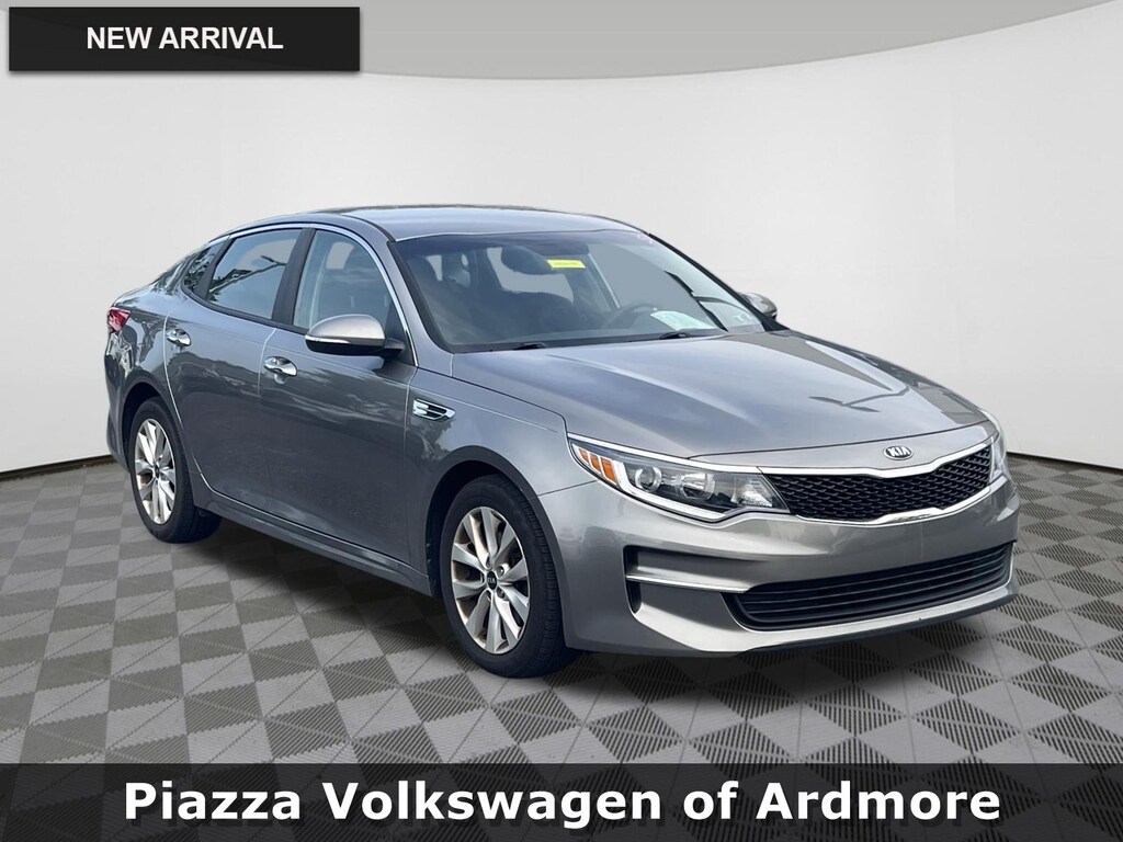 Used 2018 Kia Optima LX Sedan