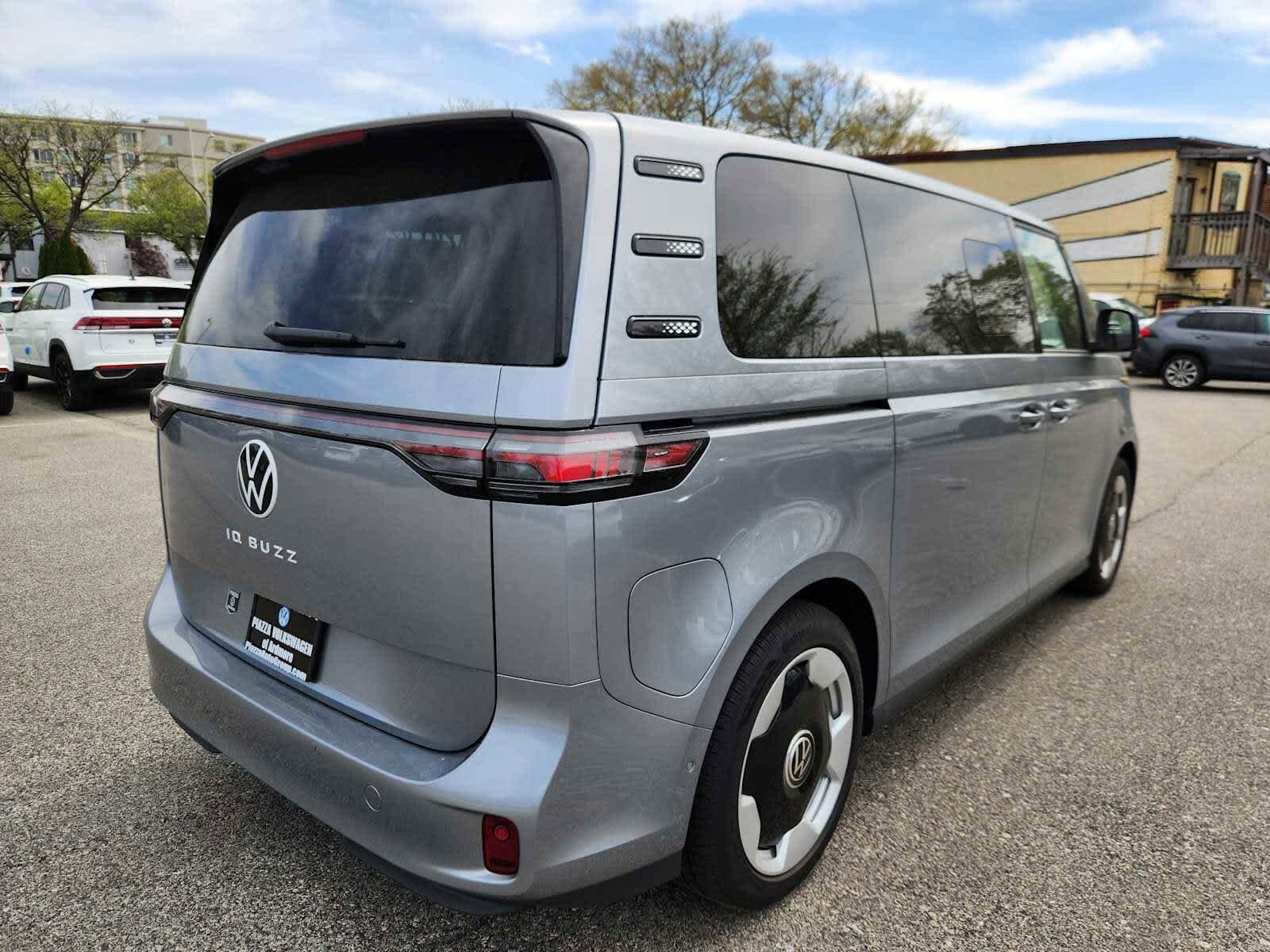 2025 Volkswagen ID. Buzz Pro S photo 4