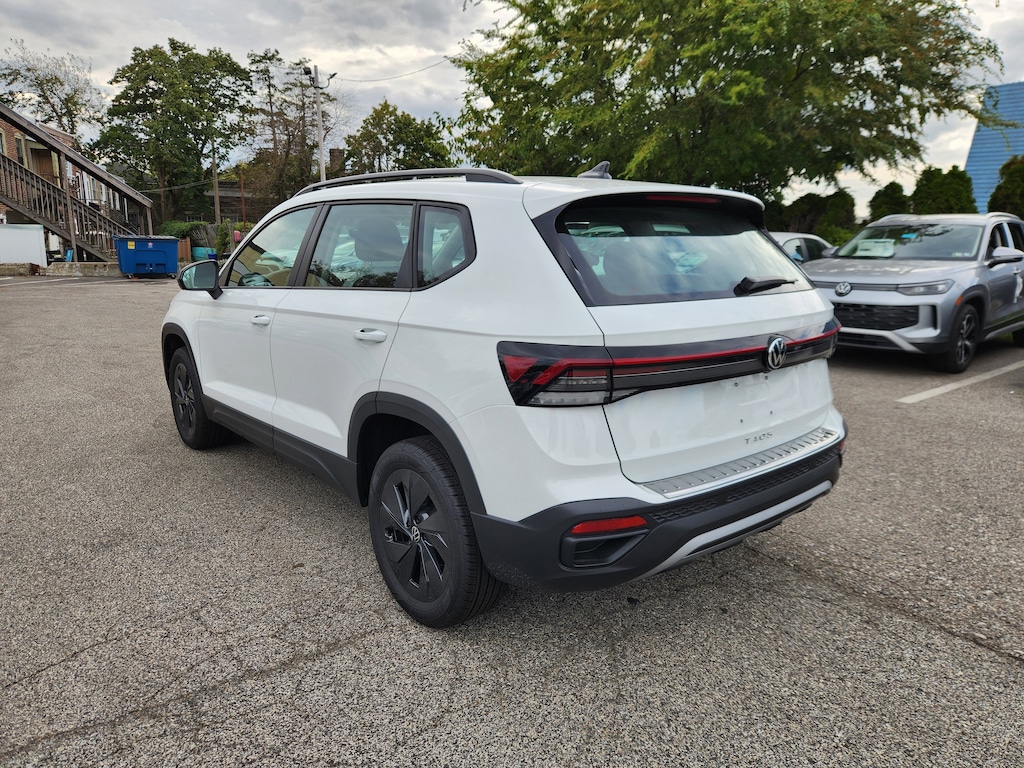 New 2025 Volkswagen Taos 1.5T S SUV