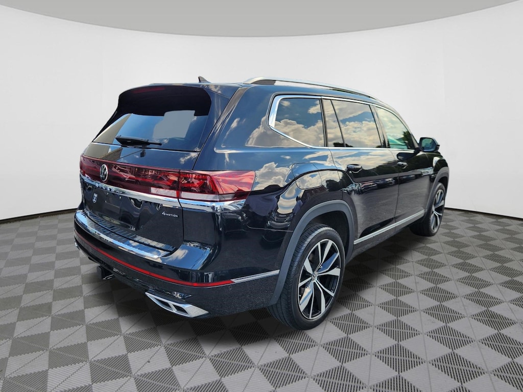 Certified 2024 Volkswagen Atlas 2.0T SEL Premium R-Line SUV