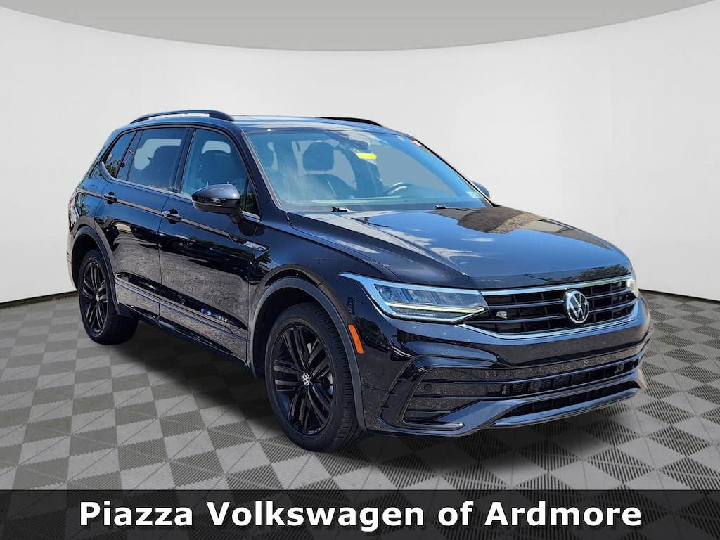 Certified 2022 Volkswagen Tiguan 2.0T SE R-Line Black SUV