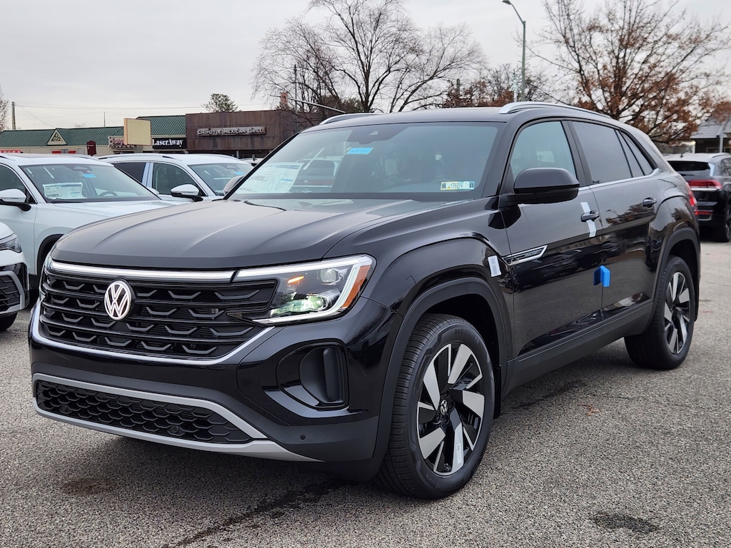 New 2026 Volkswagen Atlas Cross Sport 2.0T SE w/Technology SUV
