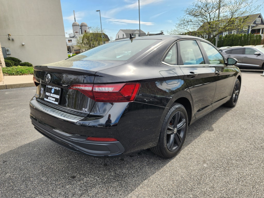 Certified 2023 Volkswagen Jetta 1.5T SE Sedan