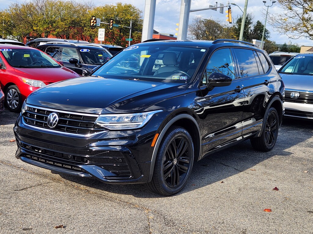 Certified 2022 Volkswagen Tiguan 2.0T SE R-Line Black SUV