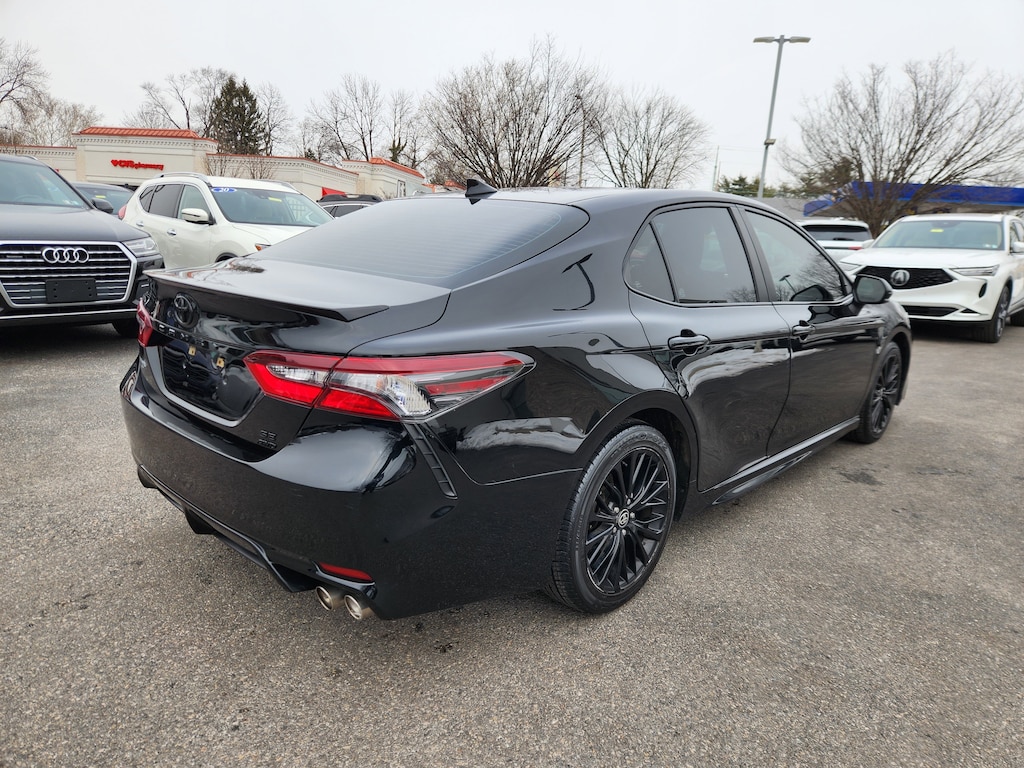 Used 2021 Toyota Camry SE Sedan