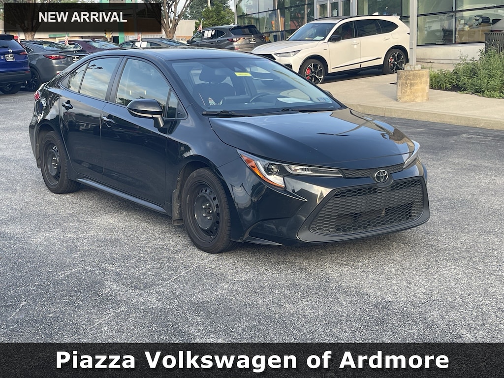 Used 2022 Toyota Corolla LE Sedan