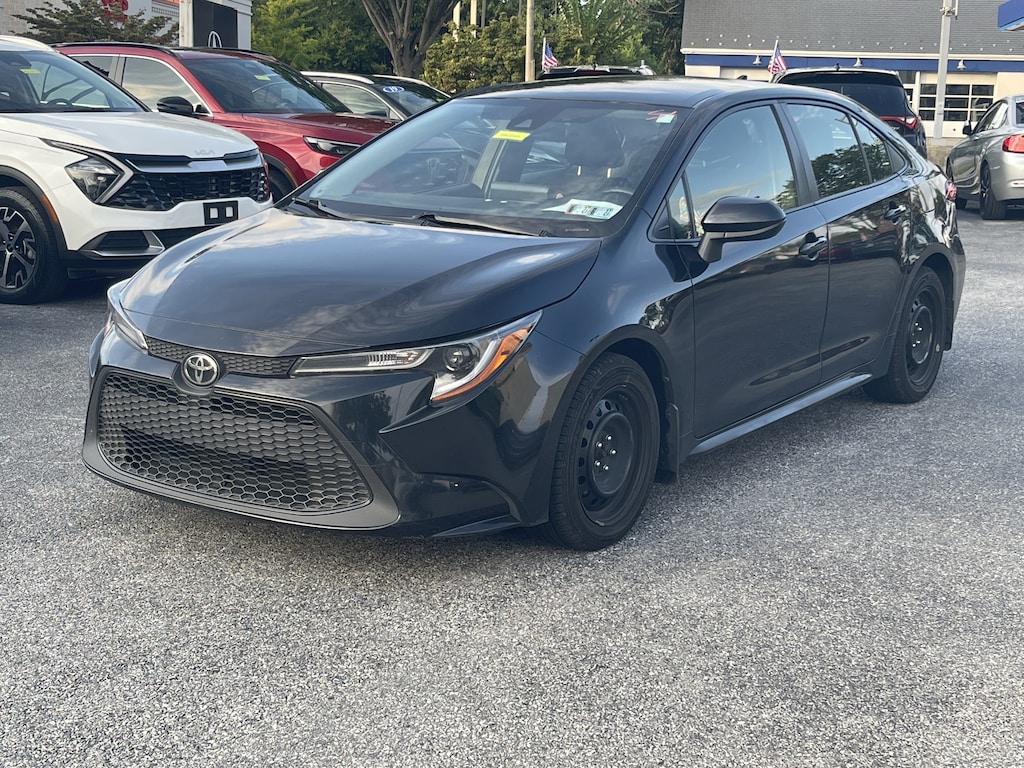 Used 2022 Toyota Corolla LE Sedan