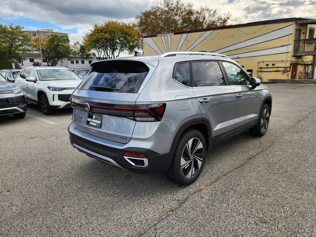 New 2025 Volkswagen Taos 1.5T SE SUV
