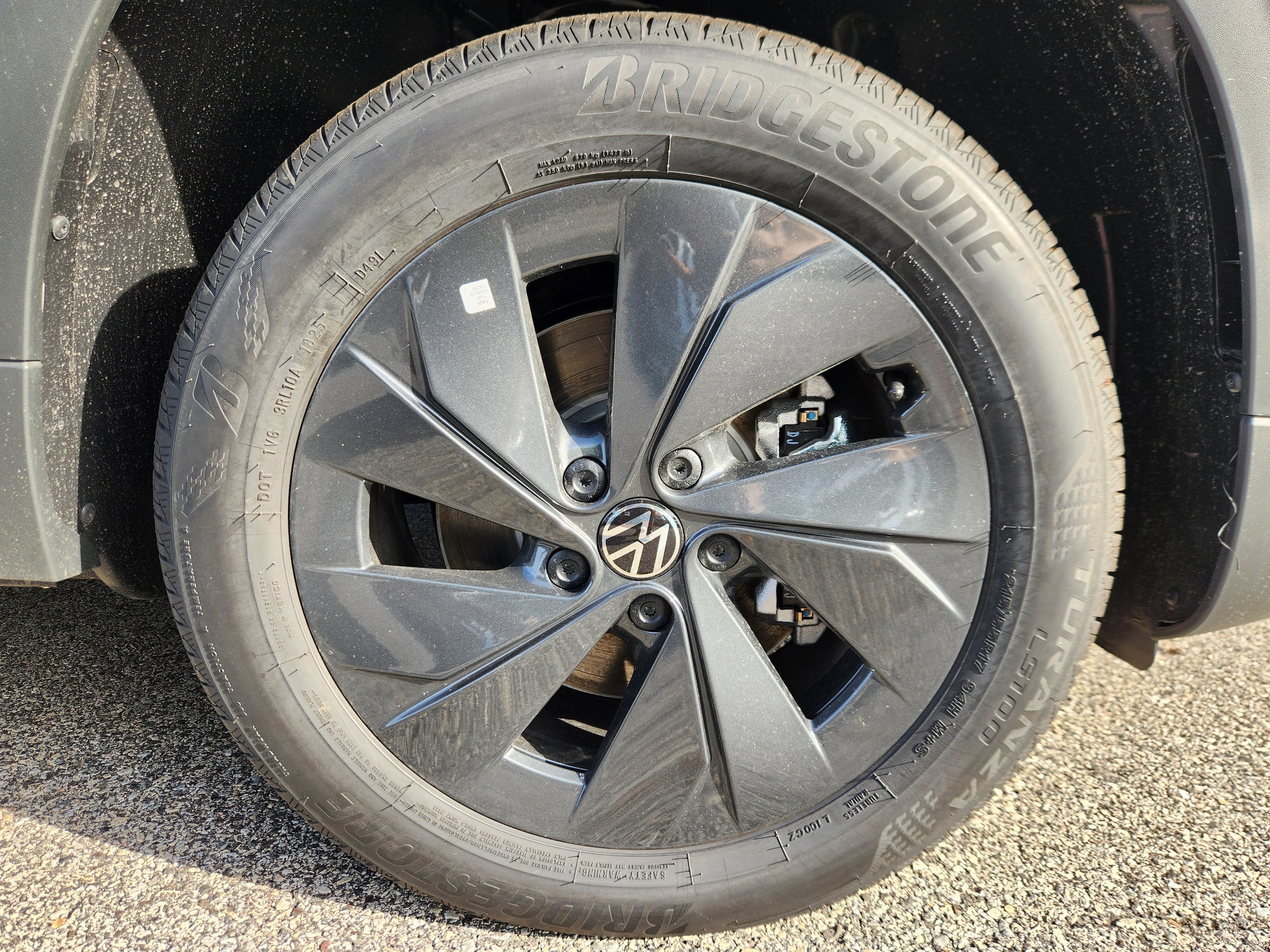 2025 Volkswagen Taos S - Photo 14