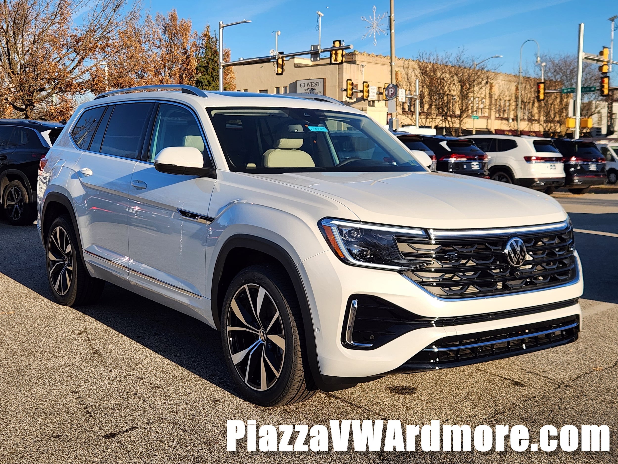 2026 Volkswagen Atlas SEL Premium R-Line's photo