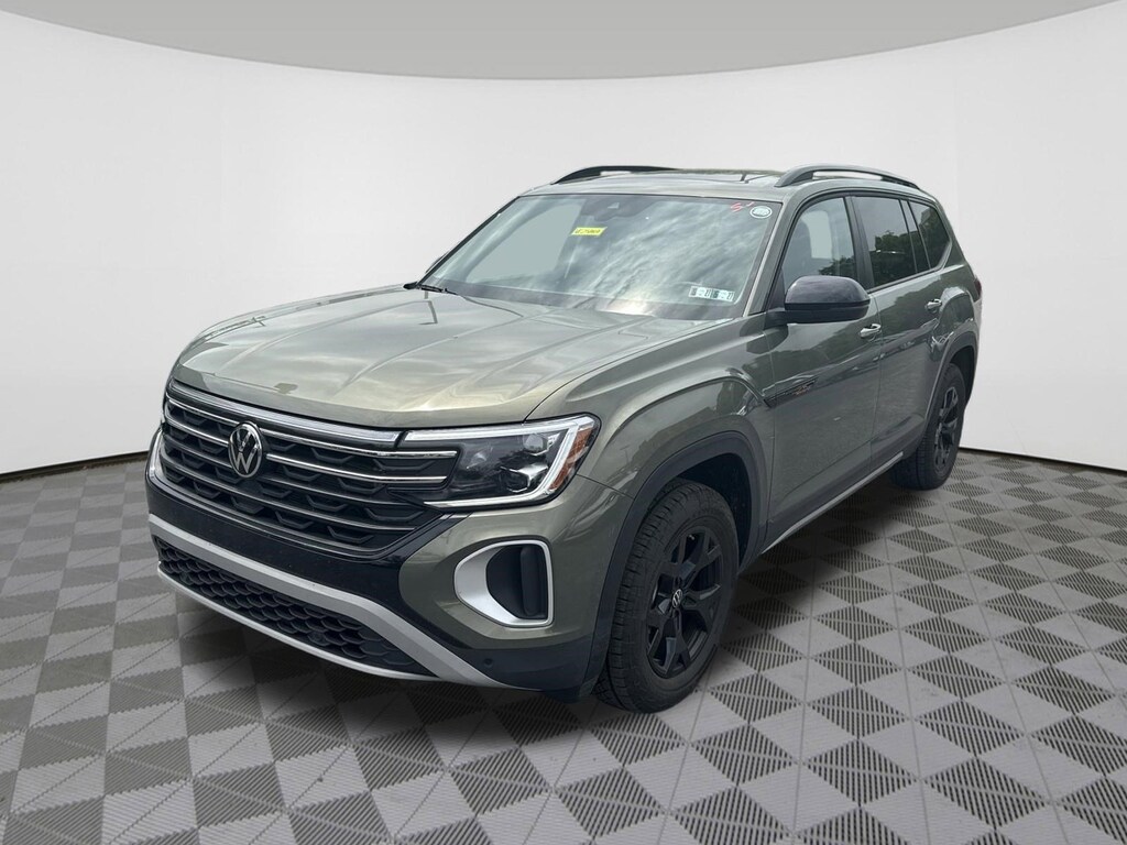 Used 2025 Volkswagen Atlas 2.0T Peak Edition SUV