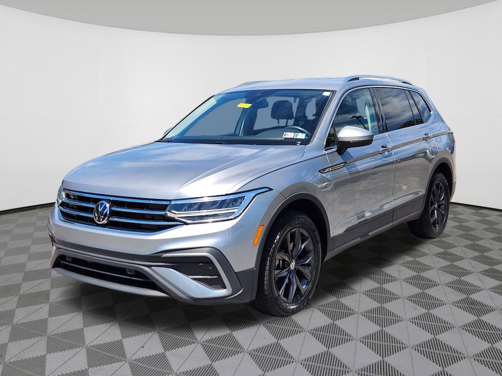 Used 2024 Volkswagen Tiguan 2.0T SE SUV