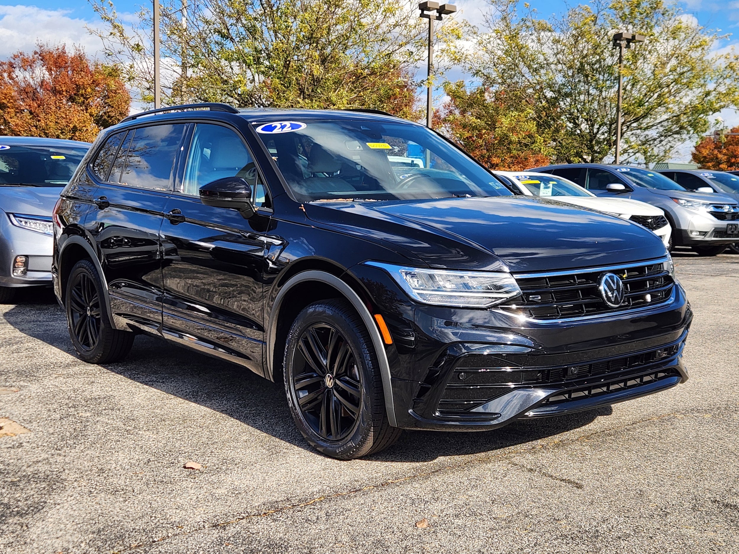 2022 Volkswagen Tiguan SE R-LINE BLACK
