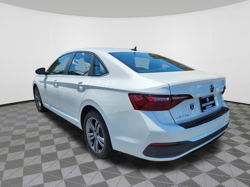 Used 2023 Volkswagen Jetta 1.5T SE Sedan