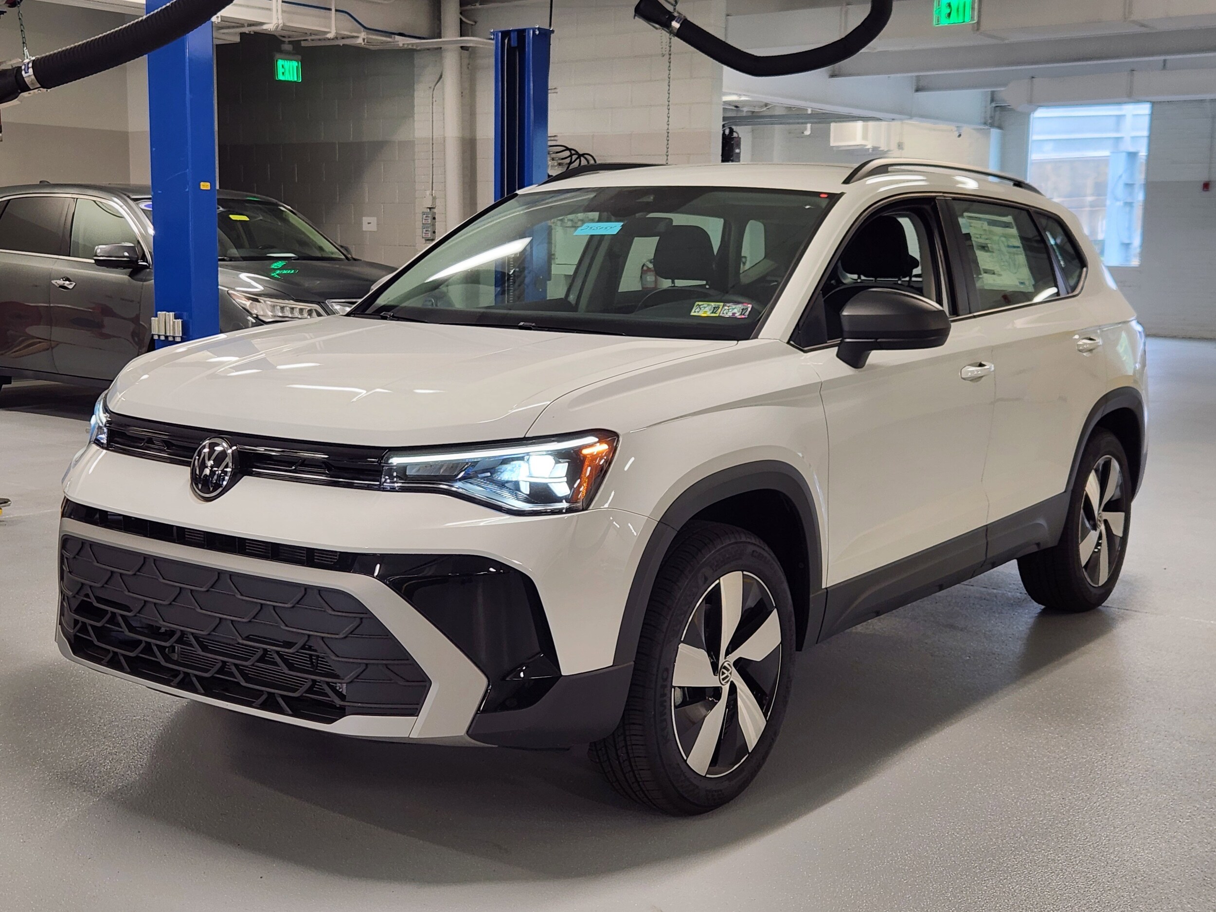 2025 Volkswagen Taos S photo 2