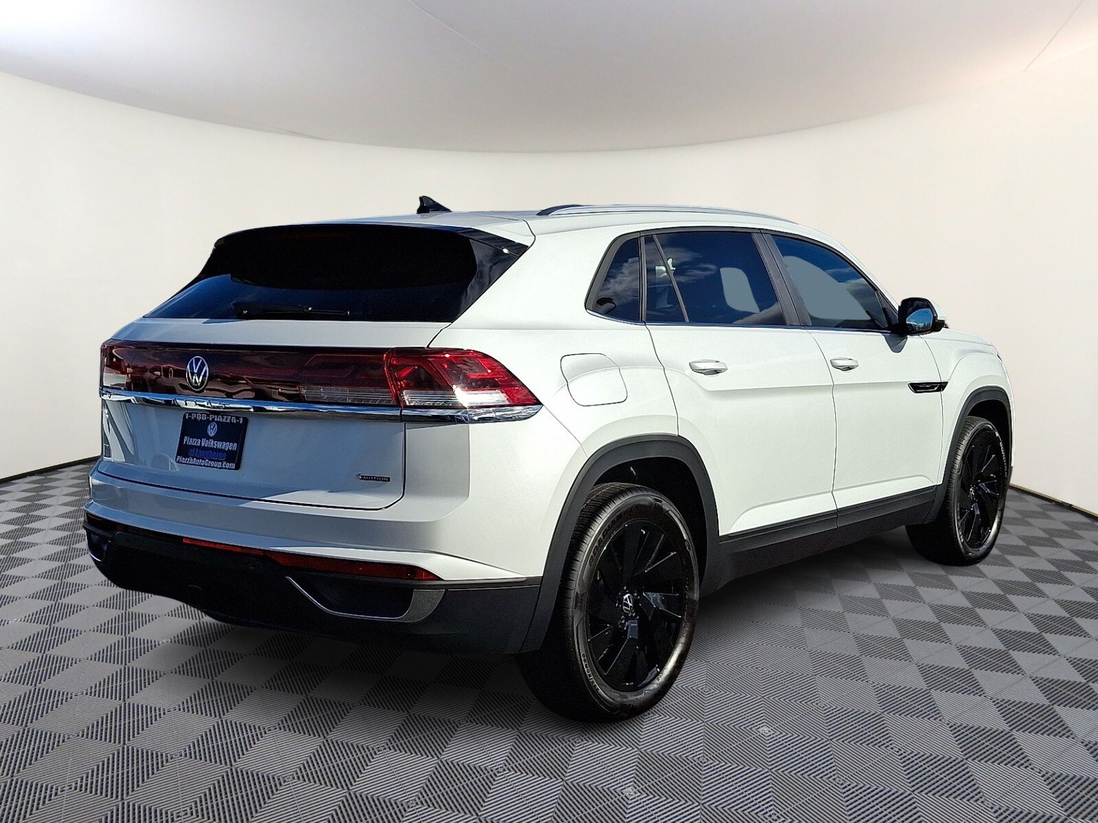 2026 Volkswagen Atlas Cross Sport SE Technology photo 4