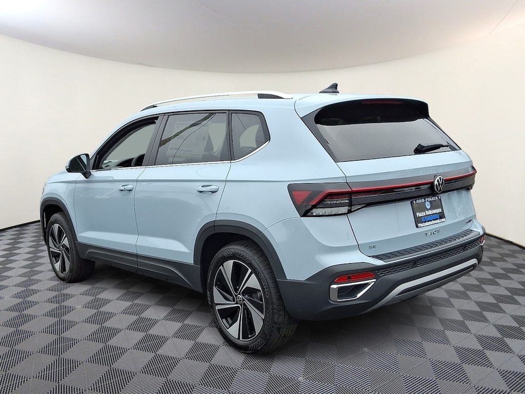 New 2026 Volkswagen Taos SE Sport Utility