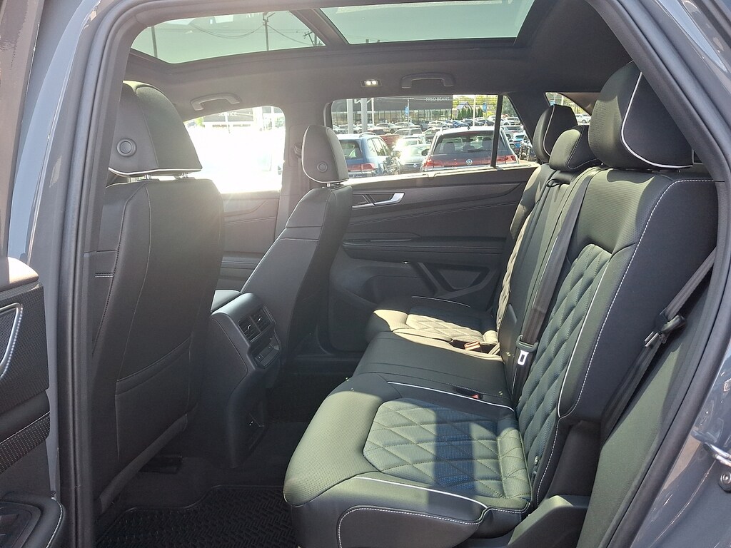 New 2026 Volkswagen Atlas Cross Sport SEL Premium R-Line Sport Utility