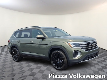 2026 Volkswagen Atlas SE With Technology Sport Utility