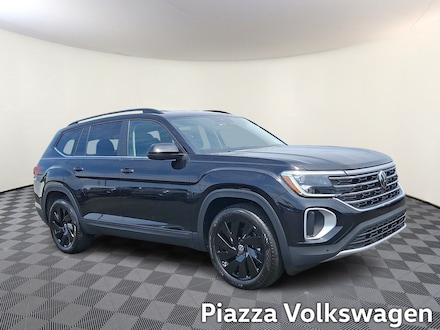 2026 Volkswagen Atlas SE With Technology Sport Utility