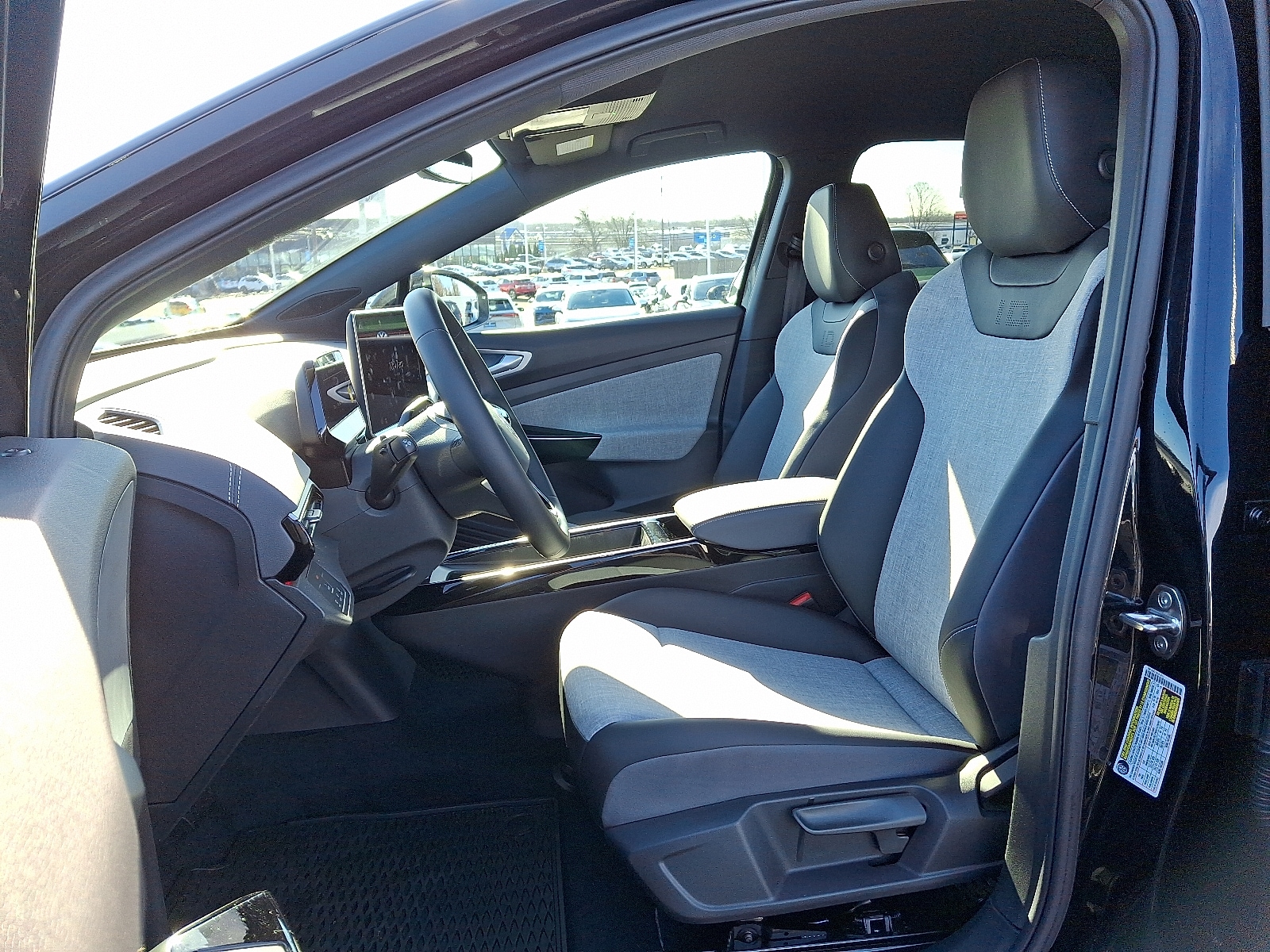 2025 Volkswagen ID.4 PRO - Photo 6