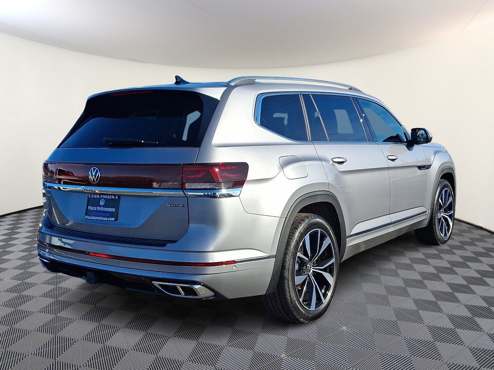 2026 Volkswagen Atlas SEL Premium R-Line photo 3