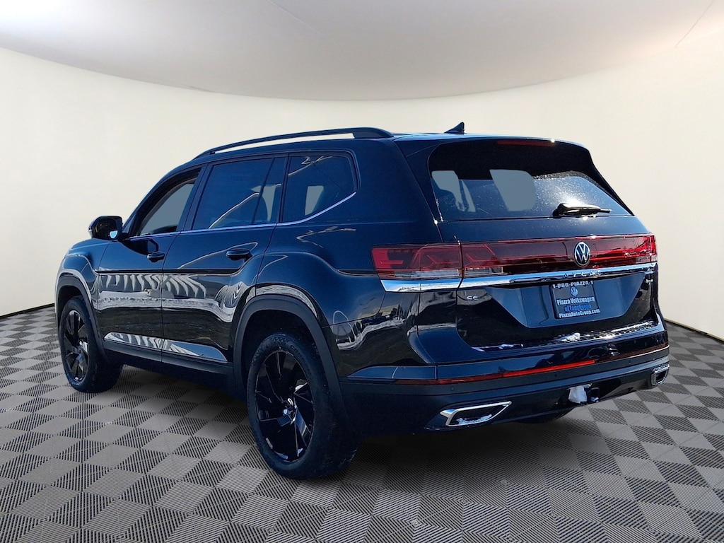 New 2026 Volkswagen Atlas 2.0T SE w/Technology Sport Utility