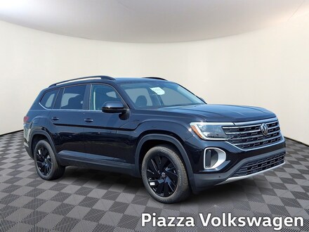2026 Volkswagen Atlas SE With Technology Sport Utility