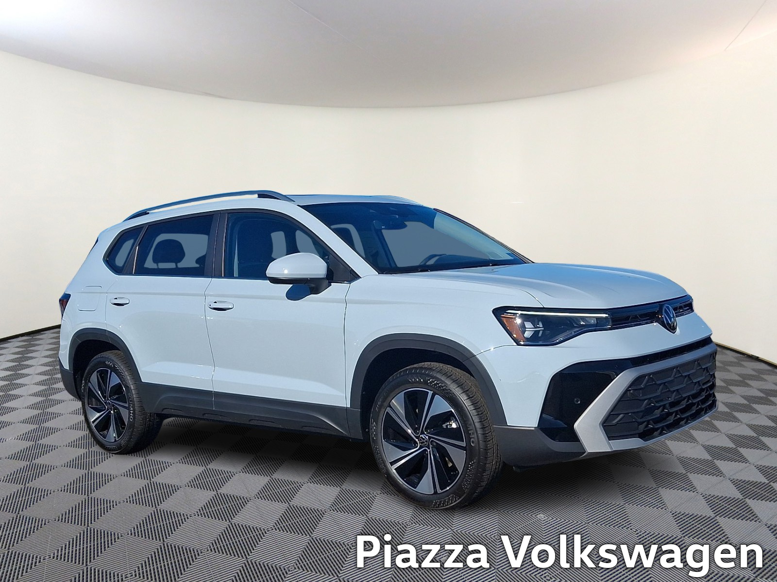 2027 Volkswagen Taos SE Sport Utility
