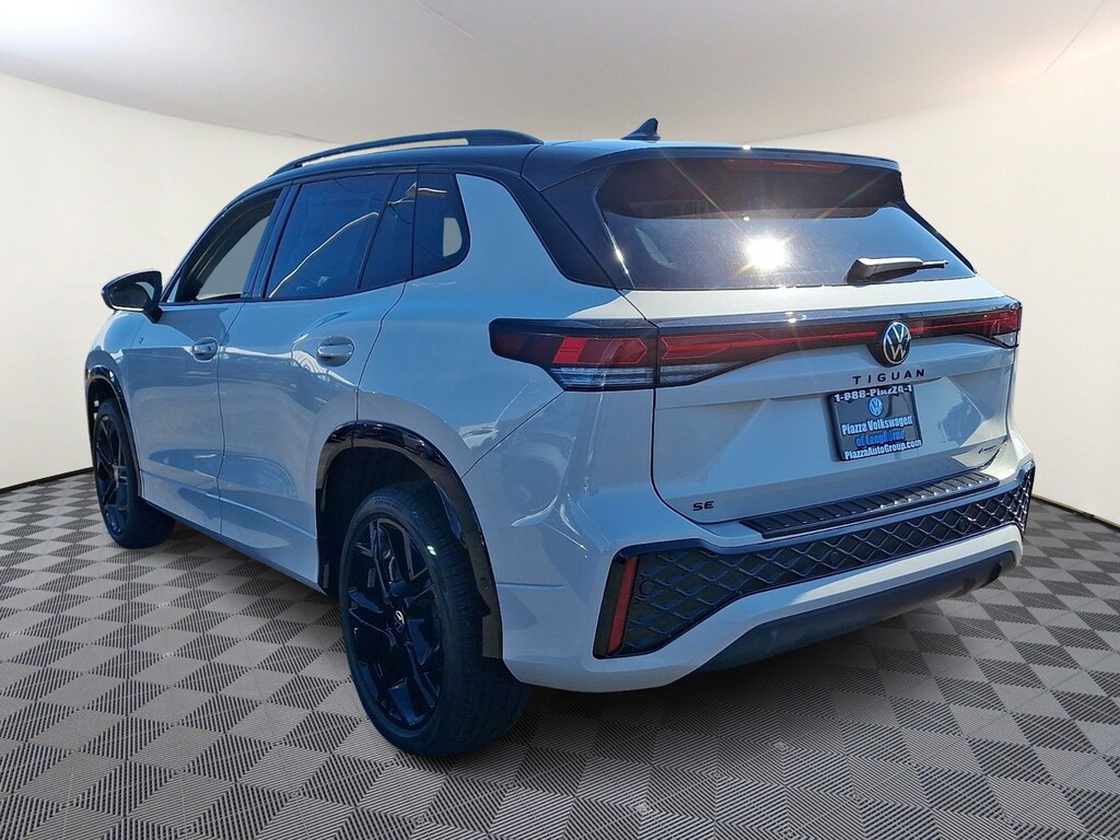 New 2026 Volkswagen Tiguan SE R-Line Black Sport Utility