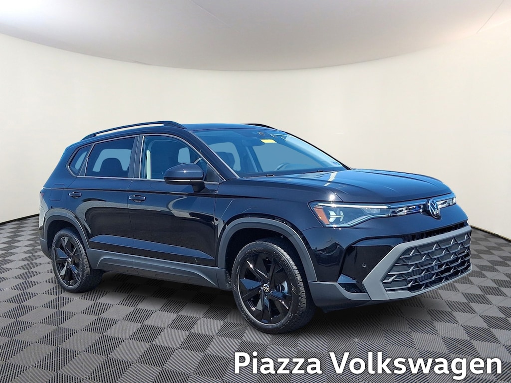 New 2026 Volkswagen Taos SE Black Sport Utility