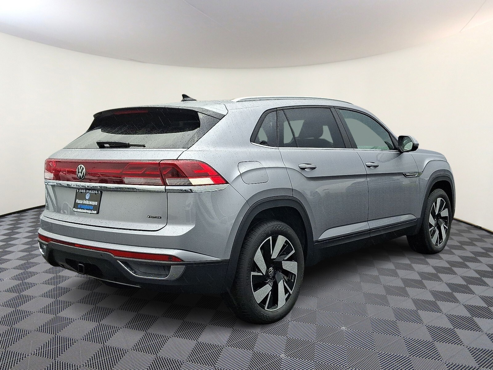 2026 Volkswagen Atlas Cross Sport SE Technology photo 4