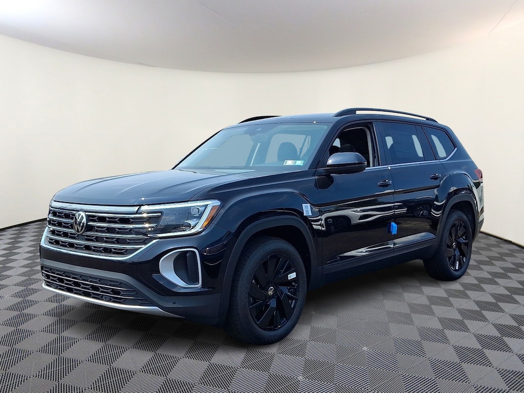 New 2026 Volkswagen Atlas SE With Technology Sport Utility