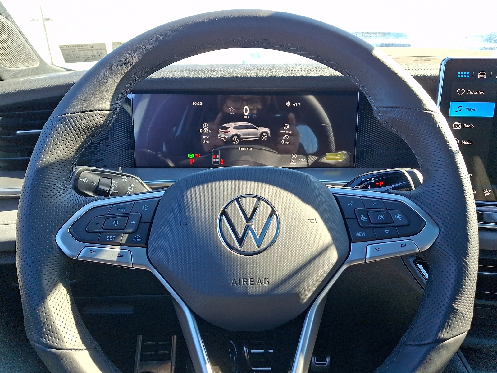 2026 Volkswagen Tiguan SE R-LINE BLACK - Photo 9