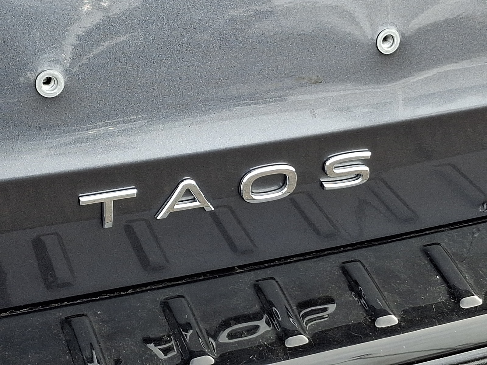2025 Volkswagen Taos S - Photo 30
