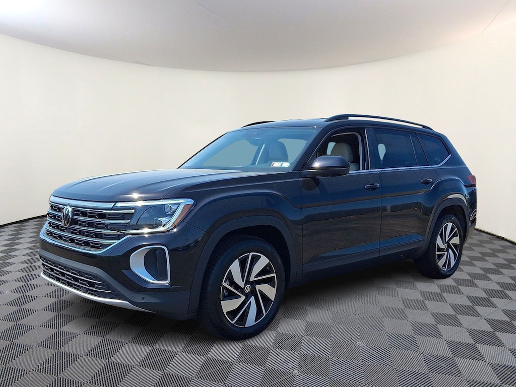 New 2026 Volkswagen Atlas SE With Technology Sport Utility