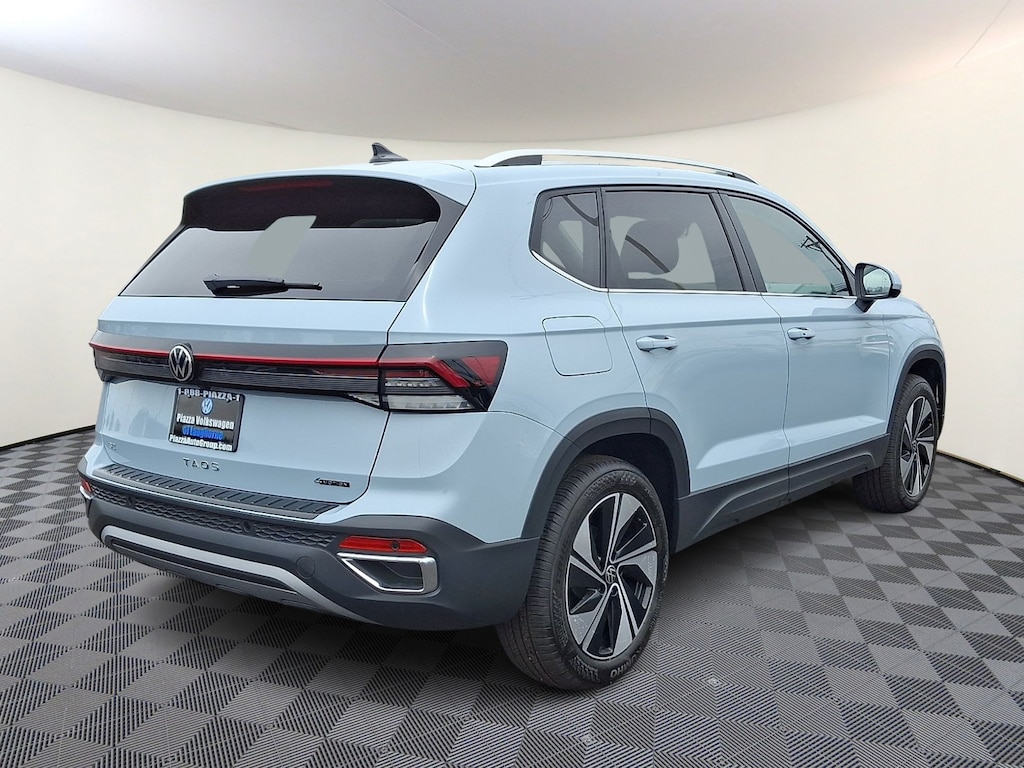 New 2026 Volkswagen Taos SE Sport Utility