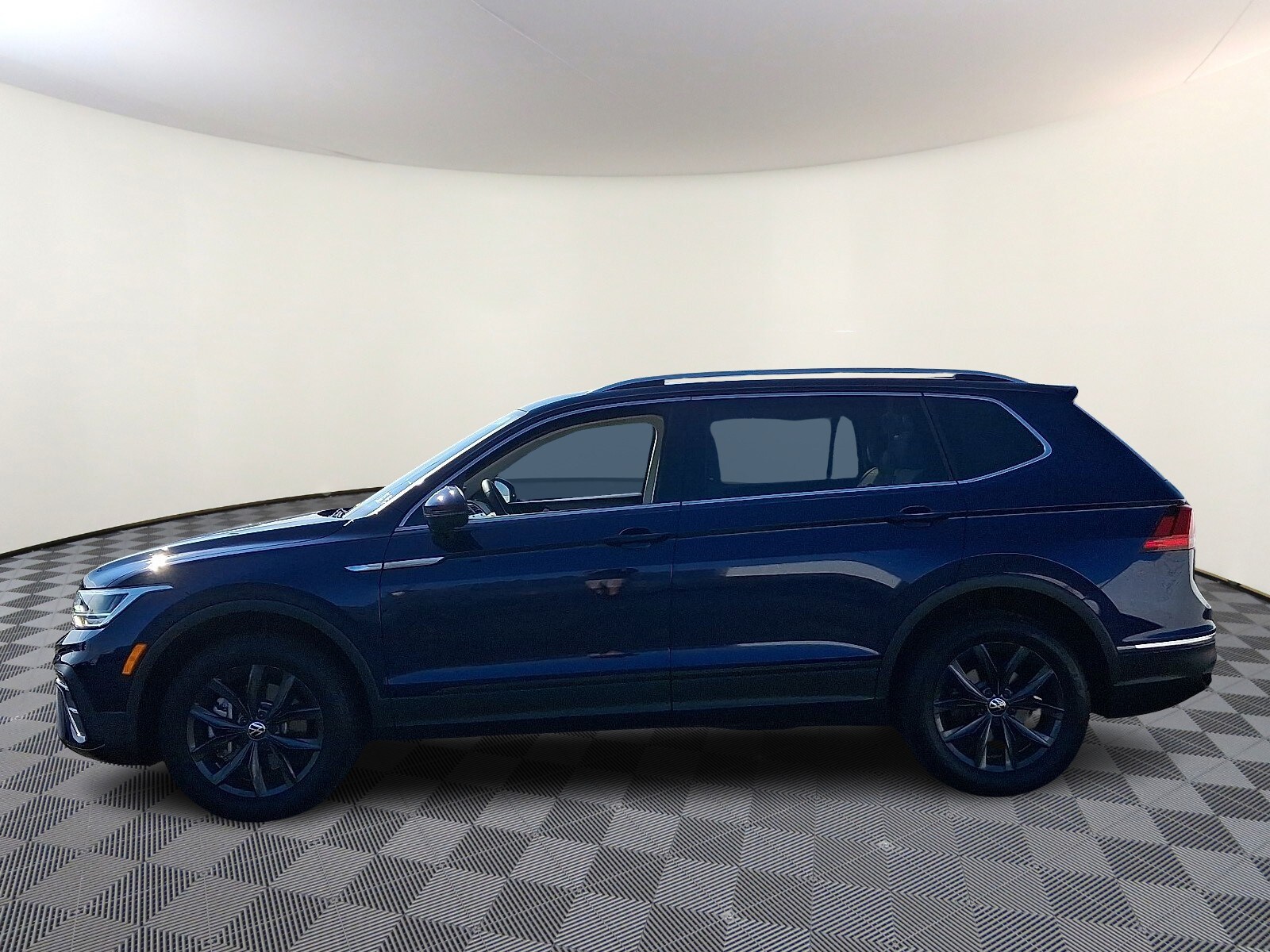 2024 Volkswagen Tiguan SE Sport photo 4