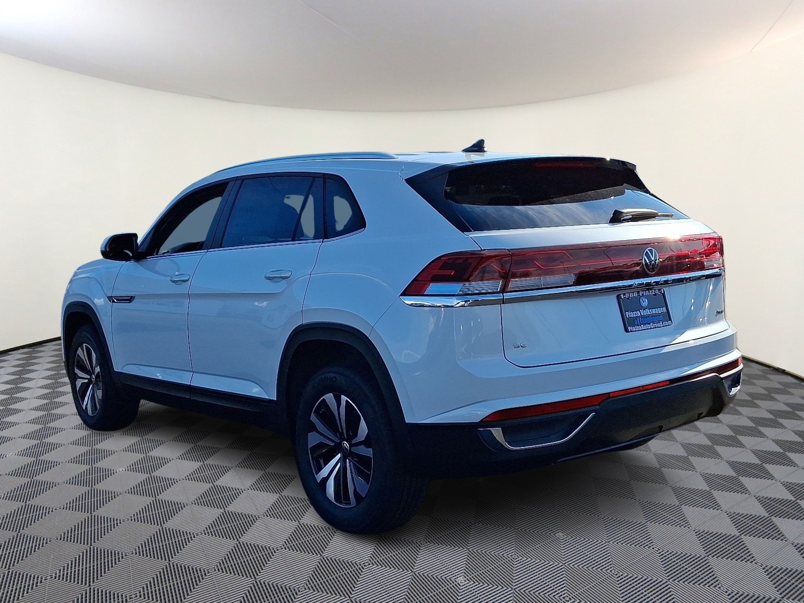 Shop New Atlas Cross Sport Inventory in Langhorne, PA | Piazza