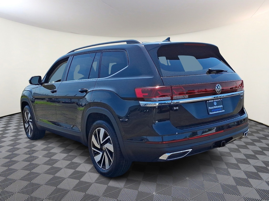 New 2026 Volkswagen Atlas SE With Technology Sport Utility